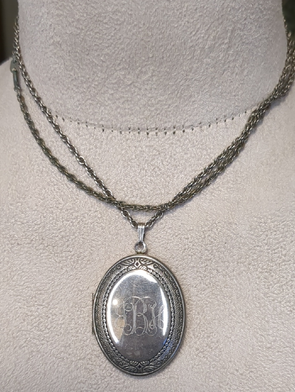 Vintage Silver Tone Engraved Oval Locket Necklace JHB Initials Classic 30" Chain